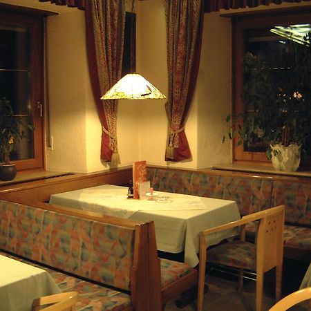 Maurer Gasthof-Vinothek Gleisdorf Eksteriør billede