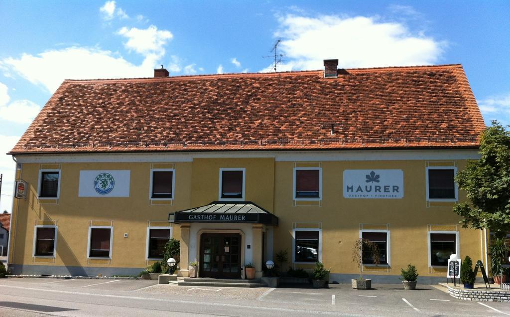 Maurer Gasthof-Vinothek Gleisdorf Eksteriør billede