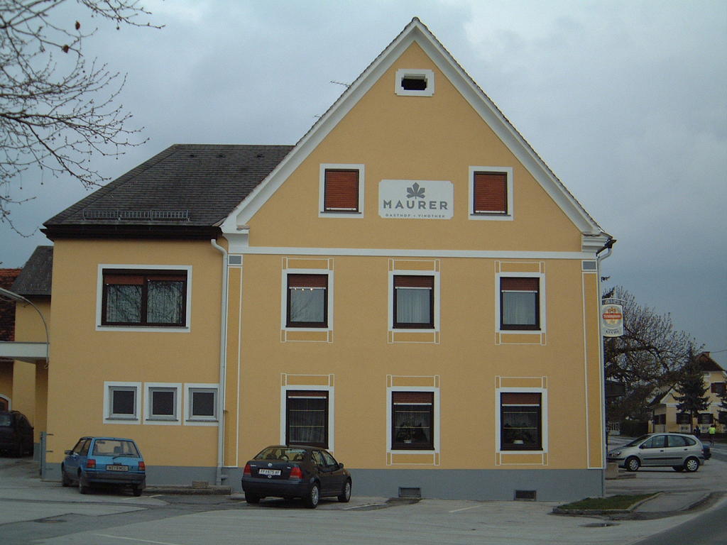 Maurer Gasthof-Vinothek Gleisdorf Eksteriør billede