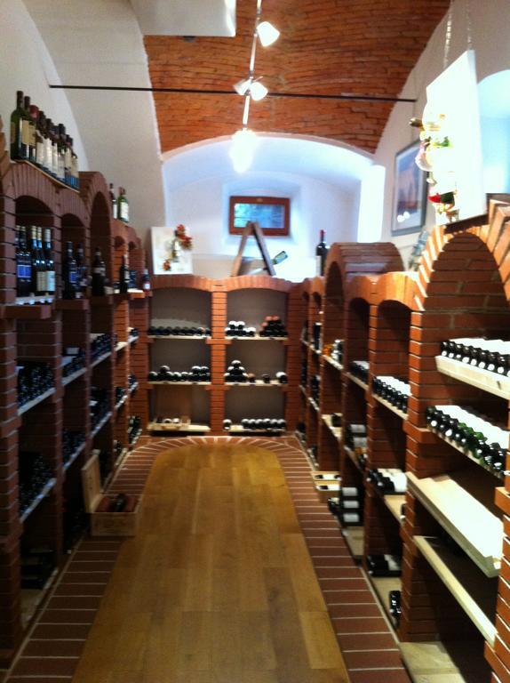 Maurer Gasthof-Vinothek Gleisdorf Eksteriør billede